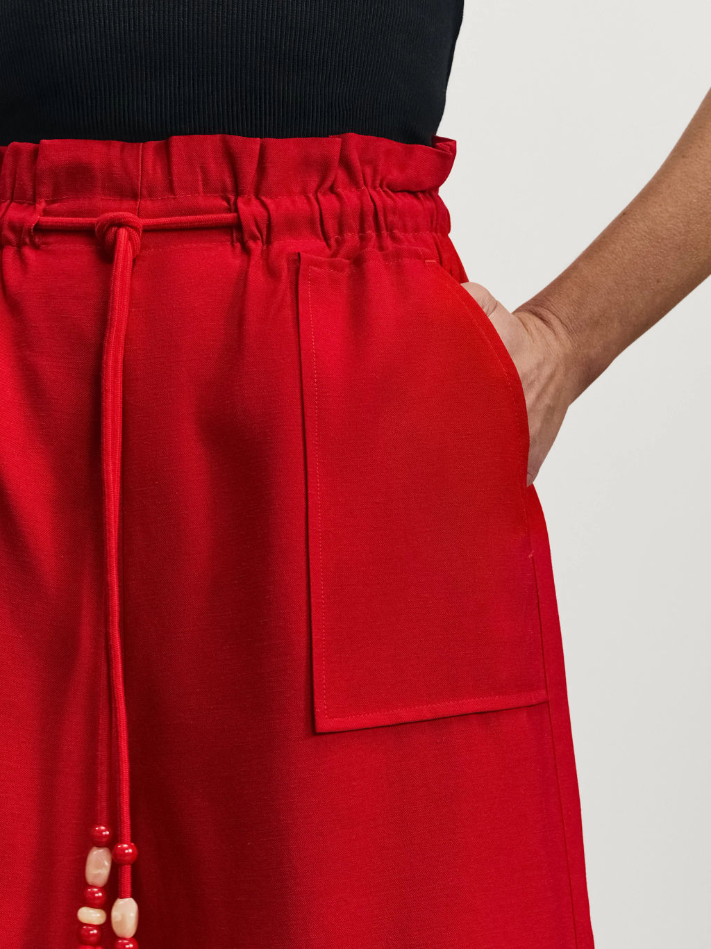 Удлиненные шорты из вискозы на завязках / Zarina  фото 6