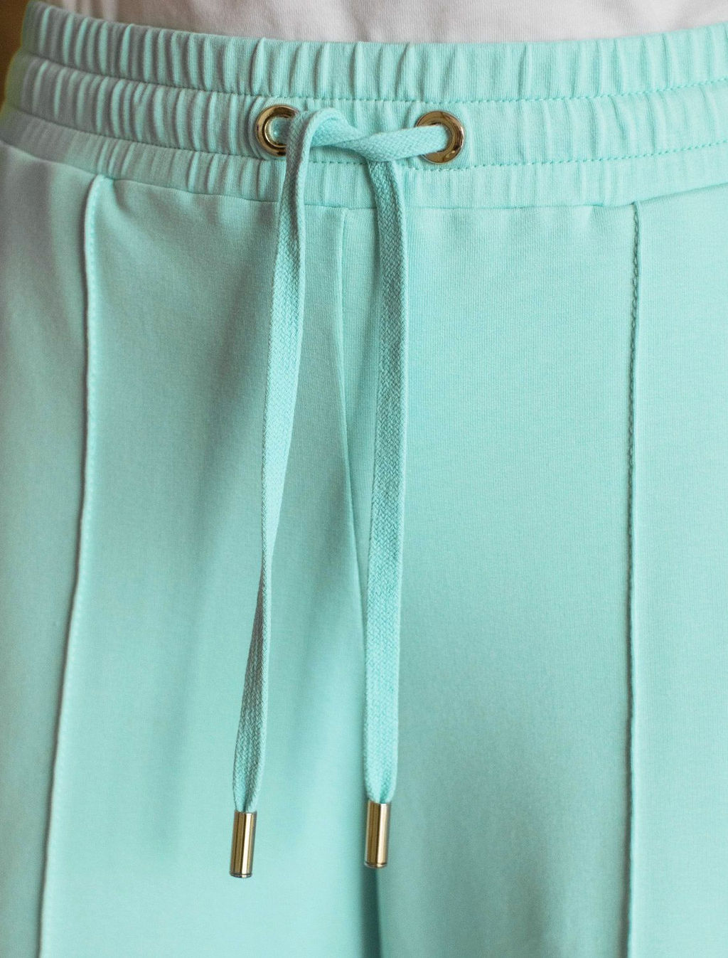 Прямые трикотажные брюки на резинке из футера двухнитки эластичные