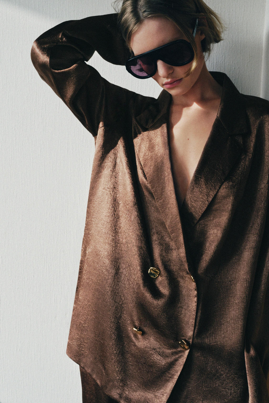 BLAZER FLUIDA EFECTO ARRUGADO / Marr?n - Zara фото 7