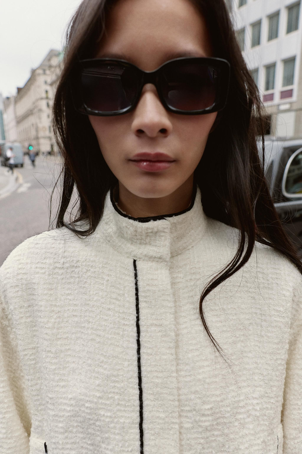 CONTRASTING TRIM BOMBER JACKET - Zara фото 4