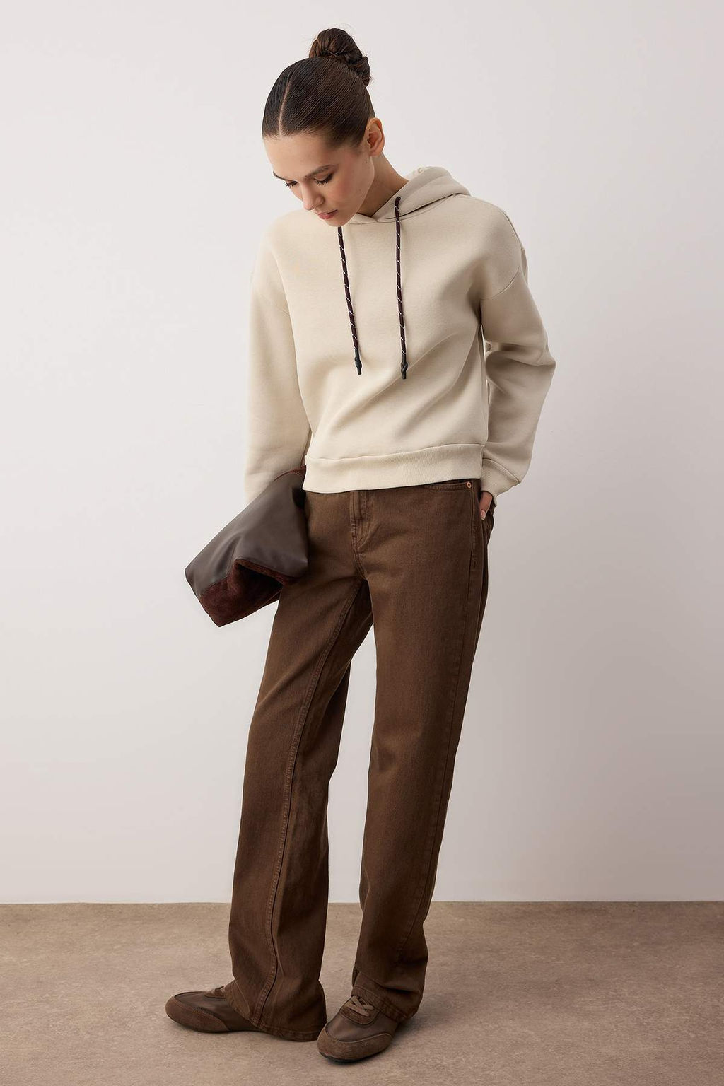 Tas Regular/Normal Kal?p Kordon Detayl? Kal?n Ici Polarl? Orme Sweatshirt TWOAW26SW00148 - Trendyolmilla фото 2