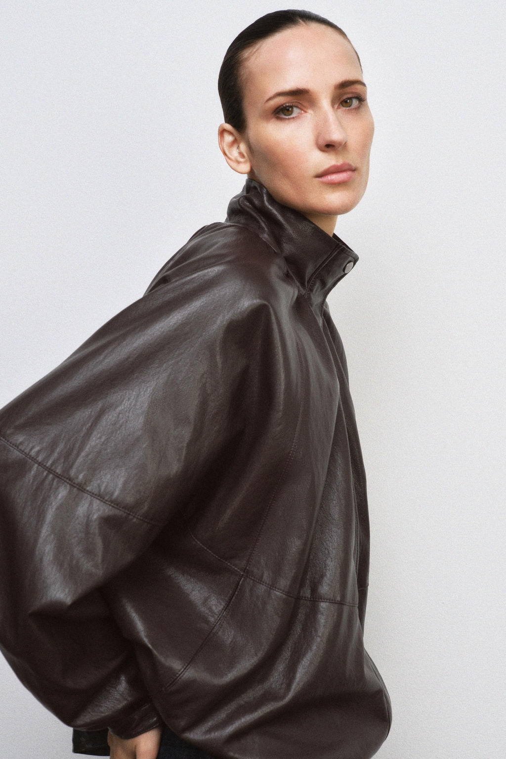 ZW COLLECTION LEATHER EFFECT BOMBER JACKET - Zara фото 20