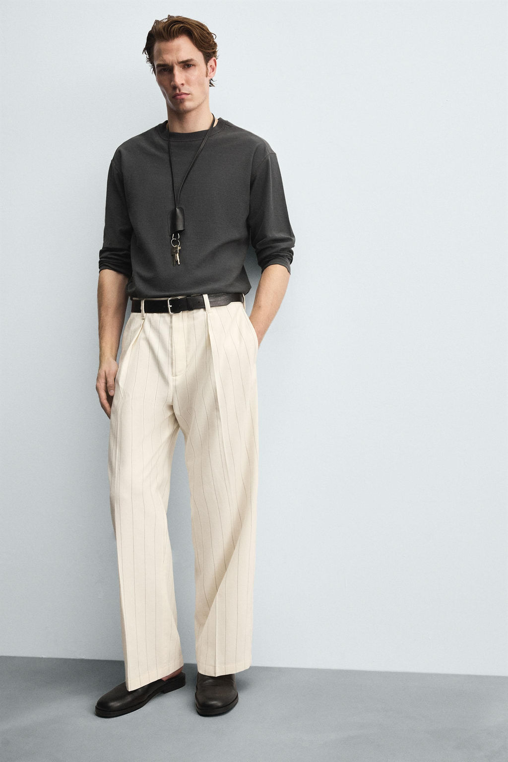 PLEATED STRIPED TROUSERS - Zara фото 6