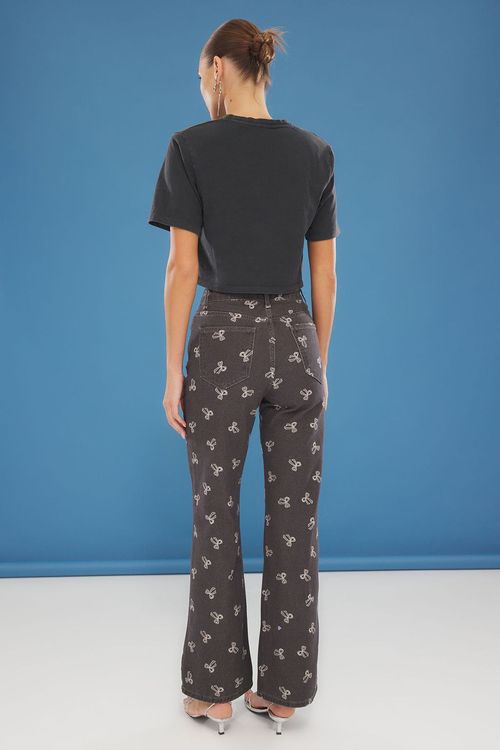 Cok Renkli Fiyonk/Kurdele Bask?l? Yuksek Bel Wide Leg Jeans TWOSS25JE00209 - Trendyolmilla фото 5