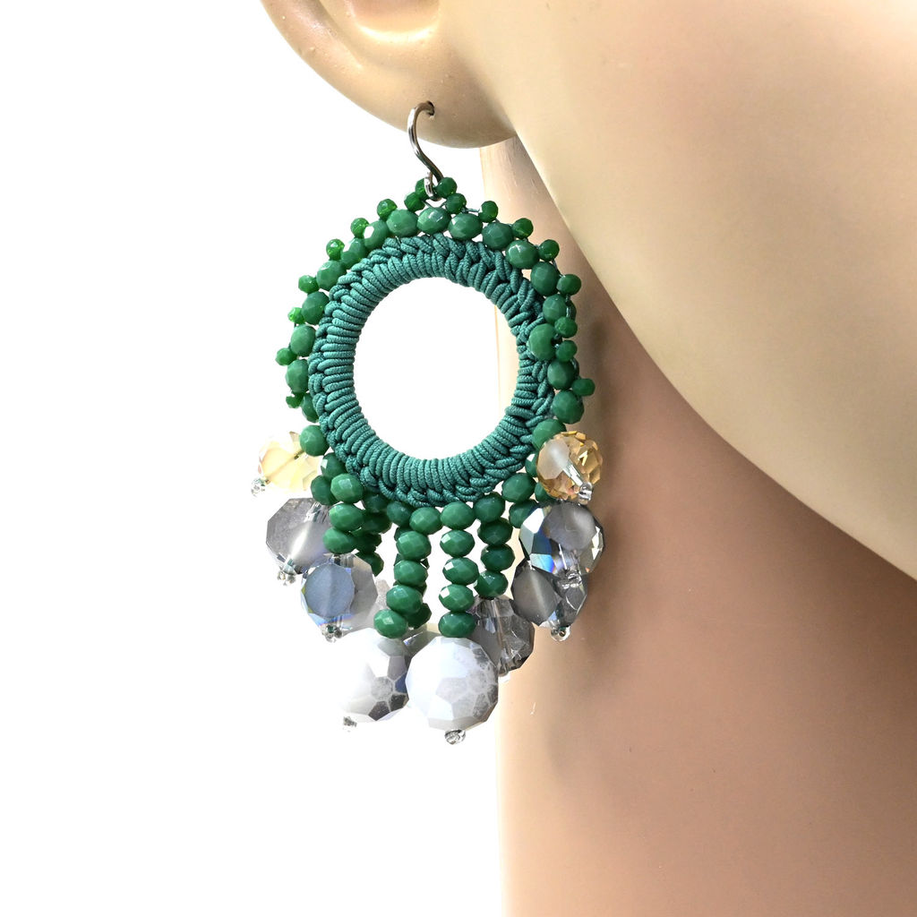 Серьги ручной работы с цирконами в оплетении цв.зеленый темный