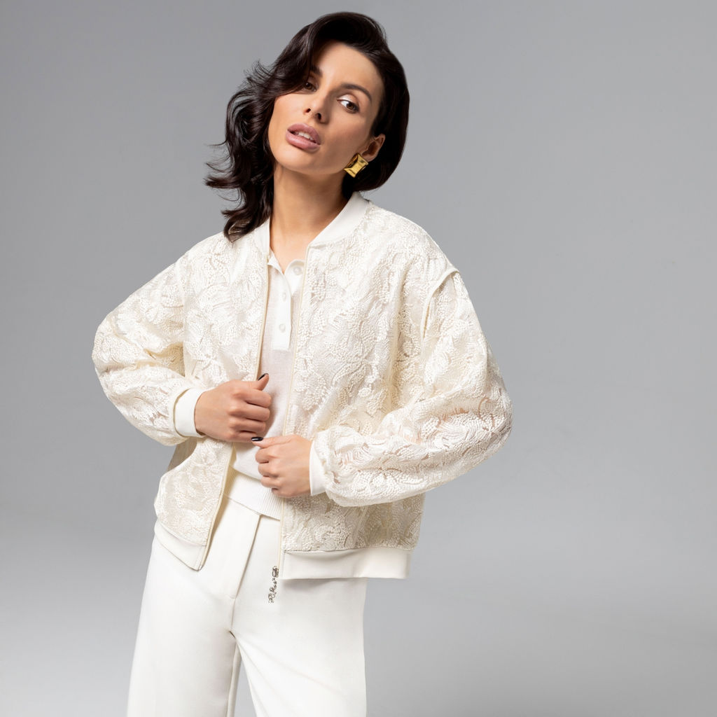 Бомбер с вышивкой, Секрет смелости (айвори) - Charutti фото 4