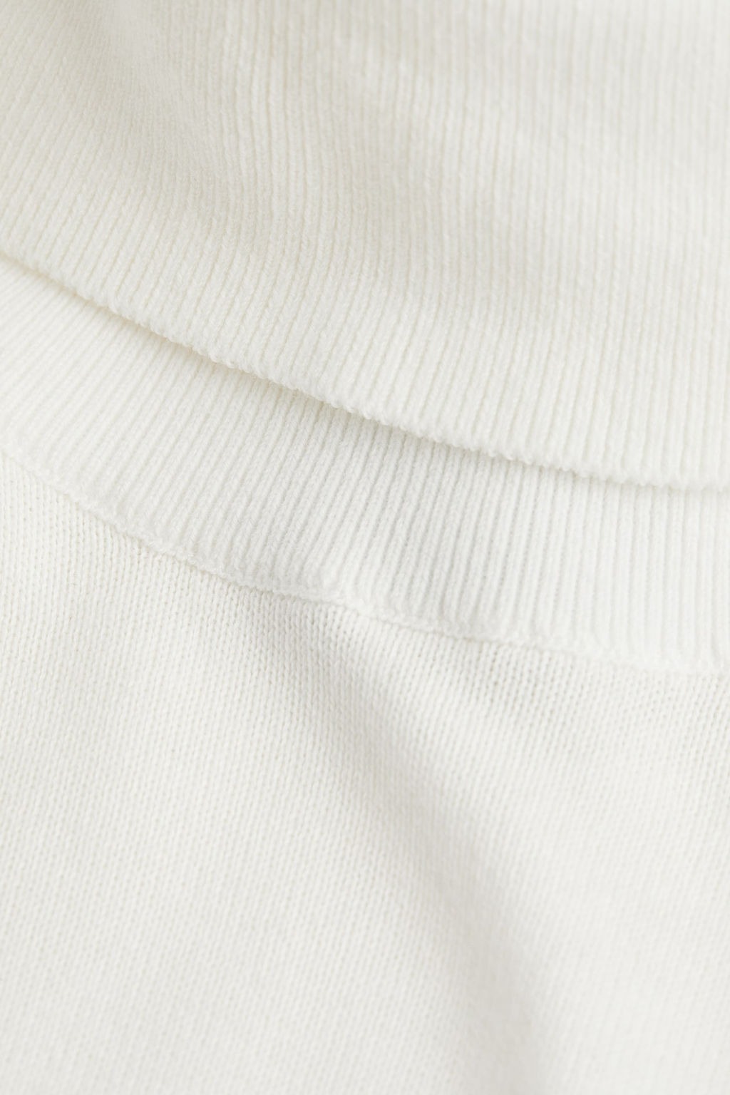 Jersey de cuello alto en punto fino Slim Fit - H&m фото 2