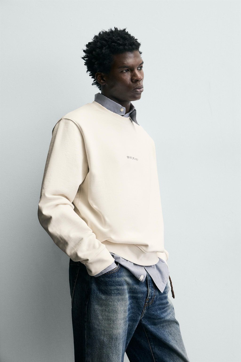 REGULAR FIT PRINTED SLOGAN SWEATSHIRT