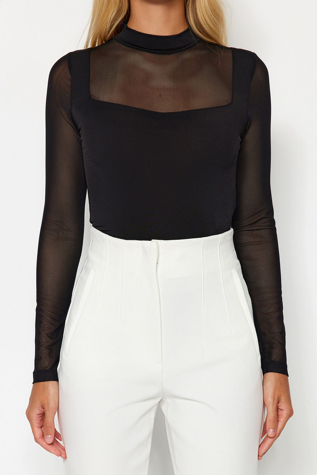Siyah Slim Tul Detayl? Uzun Kollu Dik Yaka Alttan C?tc?tl?Esnek Orme Body TWOAW24BD00049