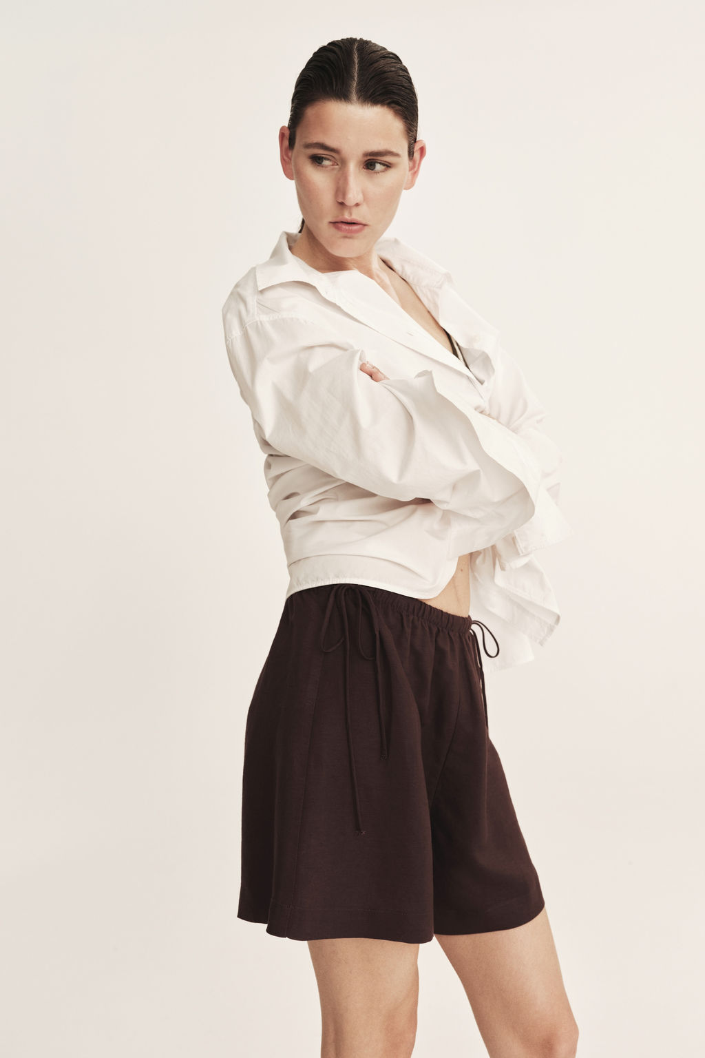 Pantal?n corto en mezcla de lino con cordones - H&m фото 5