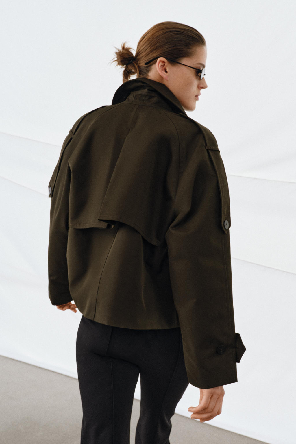 TRENCH CORTO WATER REPELLENT ZW COLLECTION / Khaki oscuro - Zara фото 3