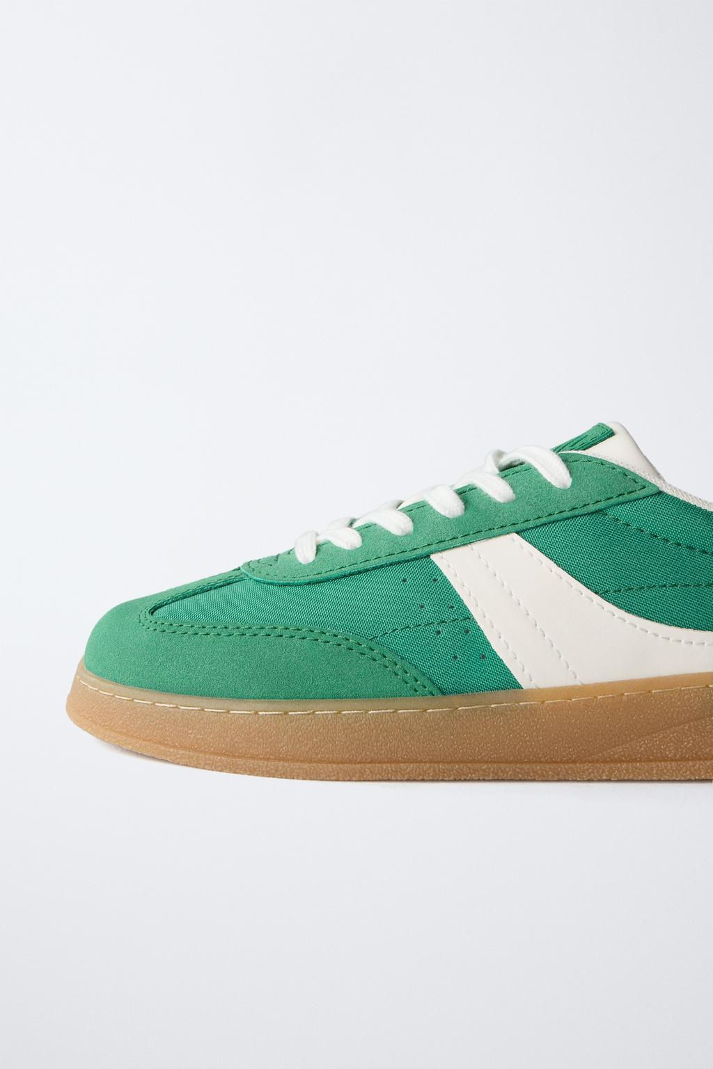 SNEAKERS WITH CHARMS - Zara фото 4