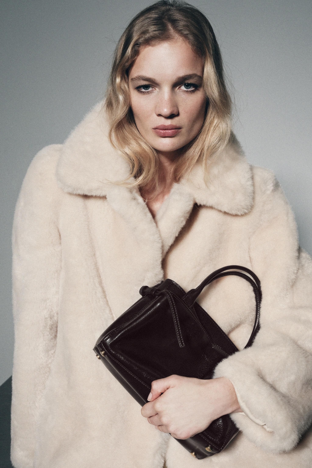 LEATHER MINI CITY BAG - Zara фото 2