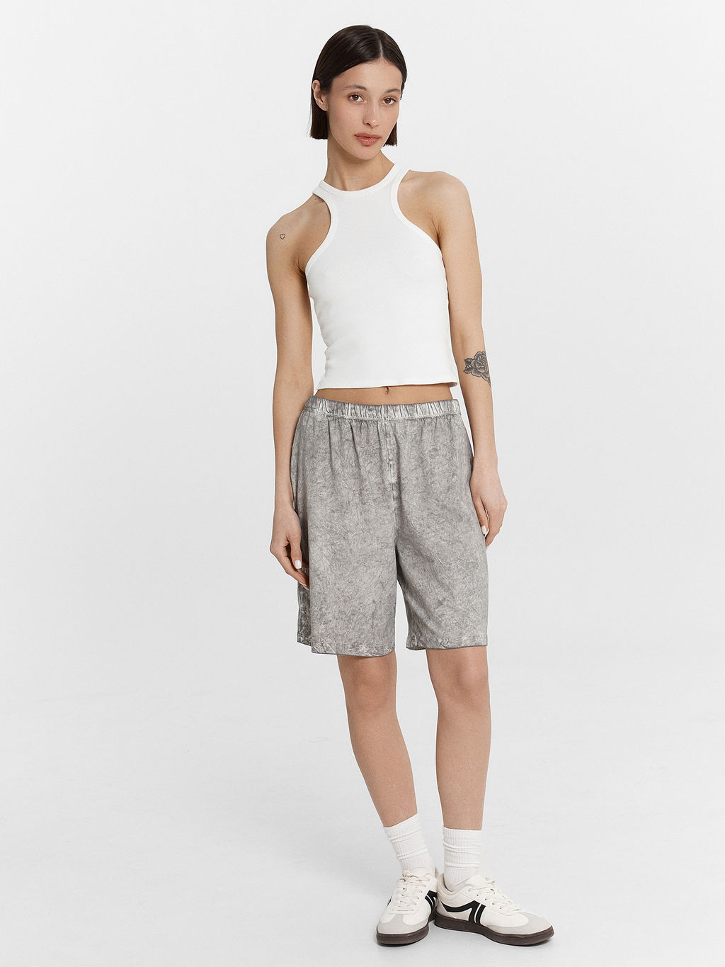 Шорты женские серые с эффектом "варка"
