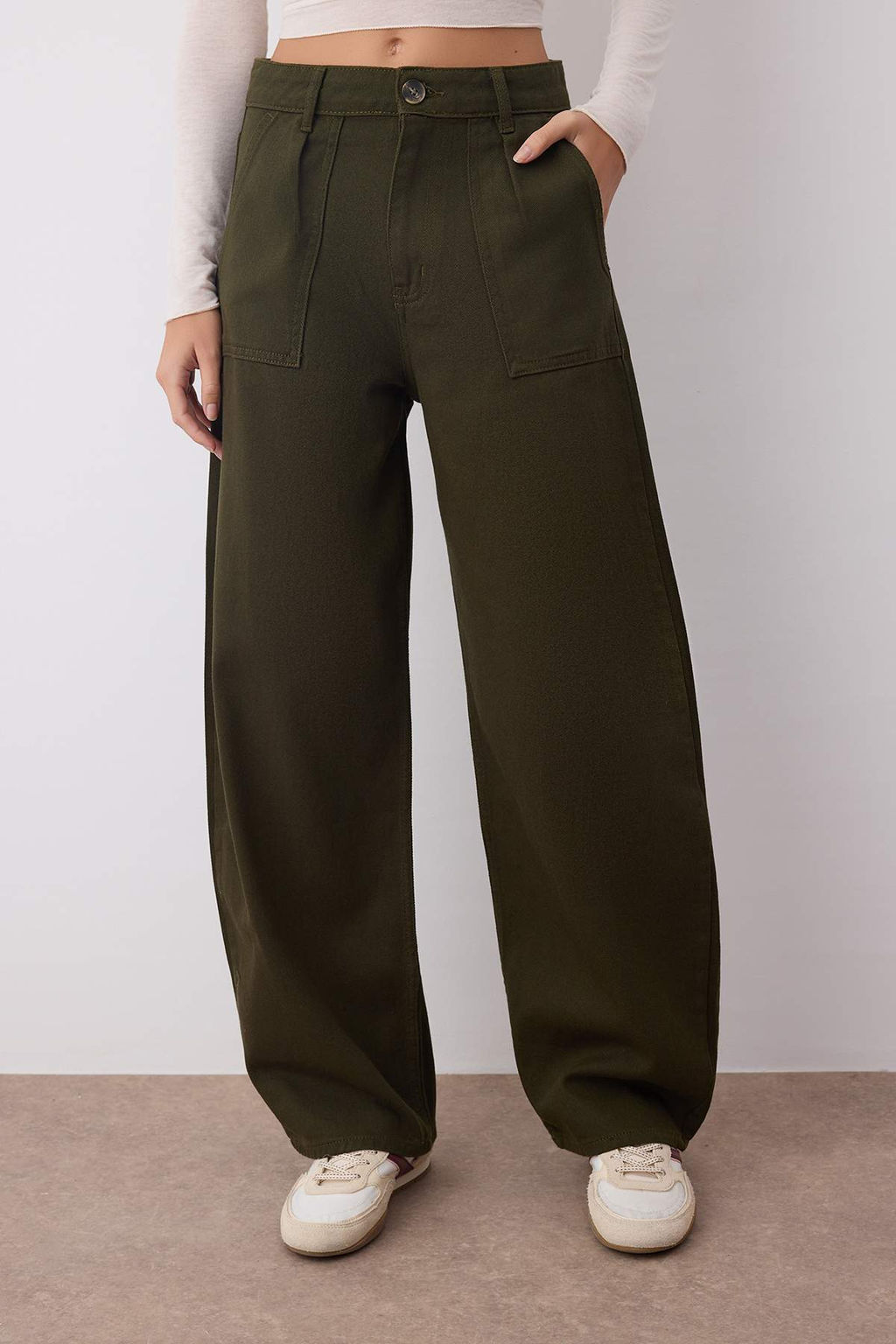Haki Barrel Kal?p %100 Pamuk Gabardin Pantolon TWOAW26PL00084