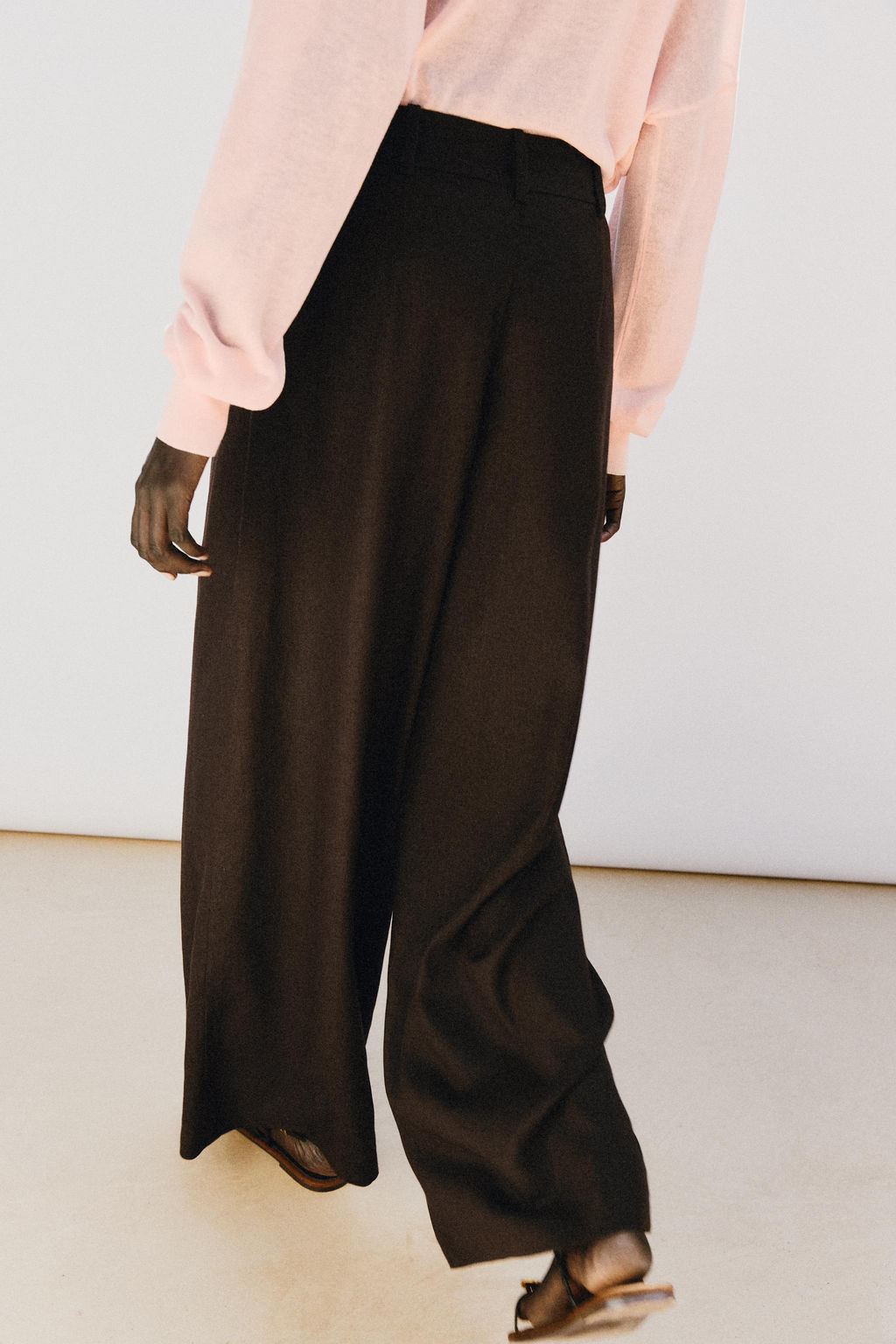 PANTAL?N ANCHO CON LINO / Marr?n - Zara фото 5
