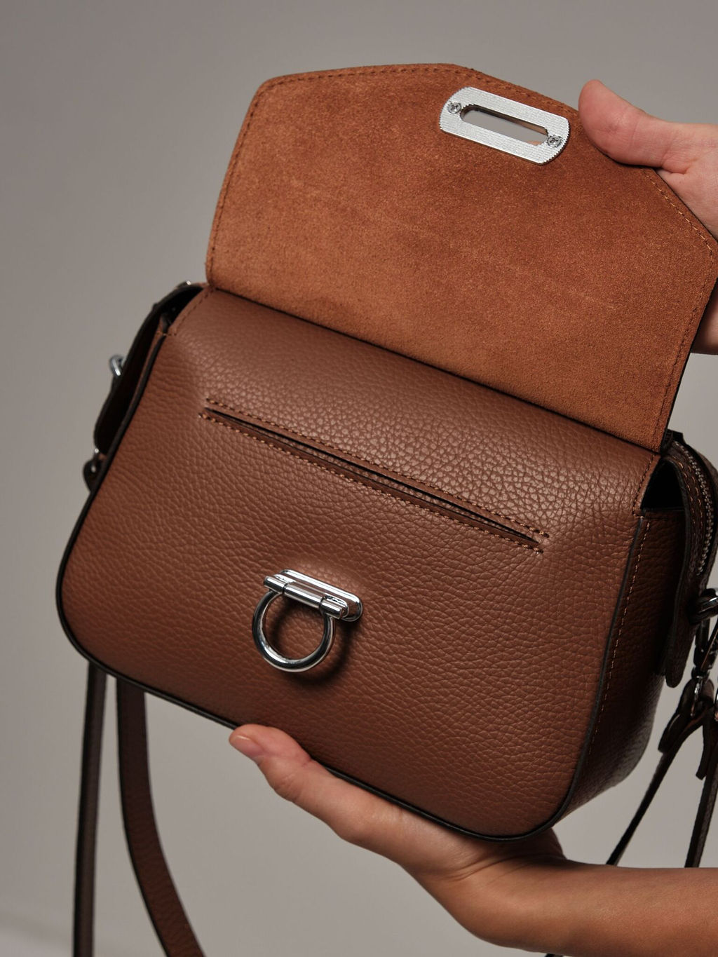 Сумка кожаная через плечо Azaro 3684 темный орех