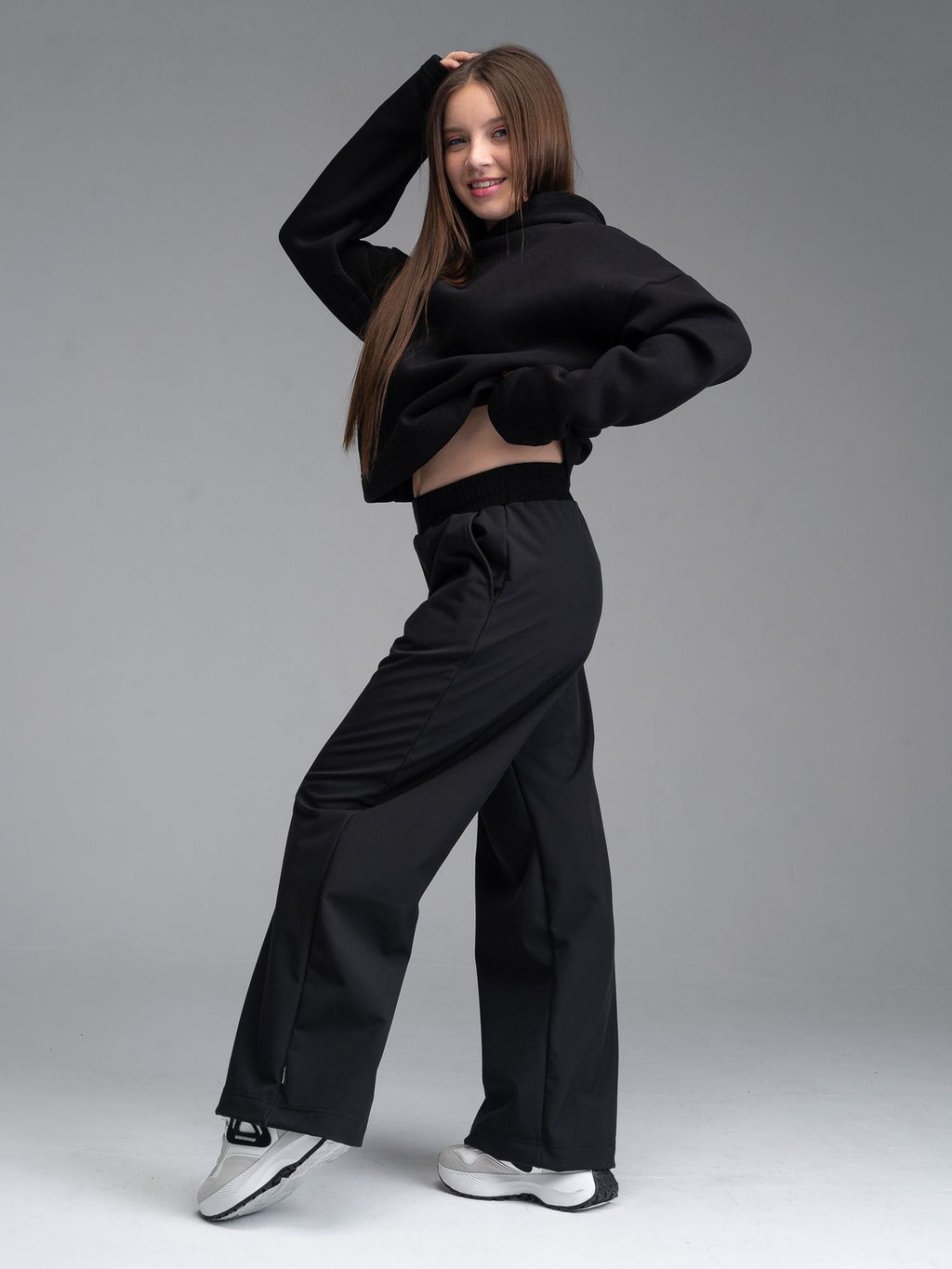 Брюки черные