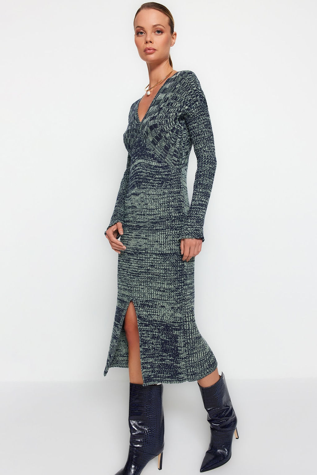TRENDYOLMILLA Siyah Midi Triko Degrade Elbise TWOAW24EL00016 фото 11