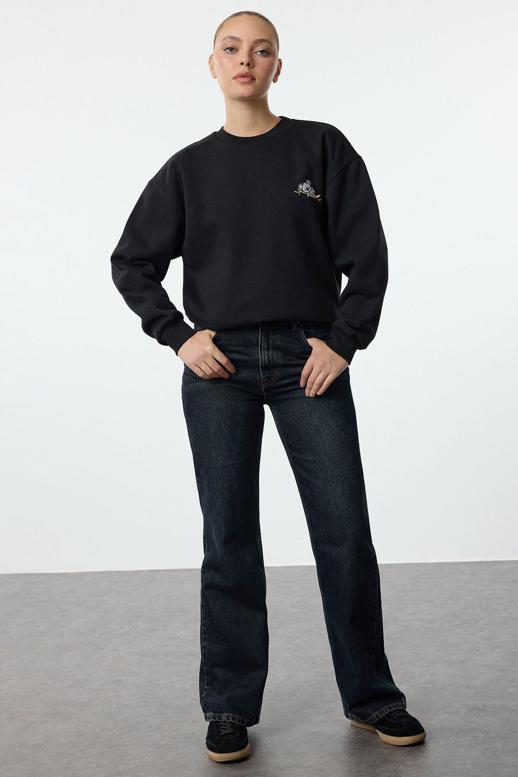 Siyah Animal Nak?sl? Regular/Normal Kal?p Kal?n Ici Polarl? Orme Sweatshirt TWOAW24SW00196