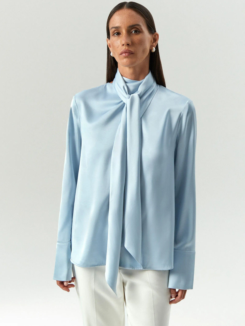 Блузка из вискозы с воротником-бантом, B3190/pegas