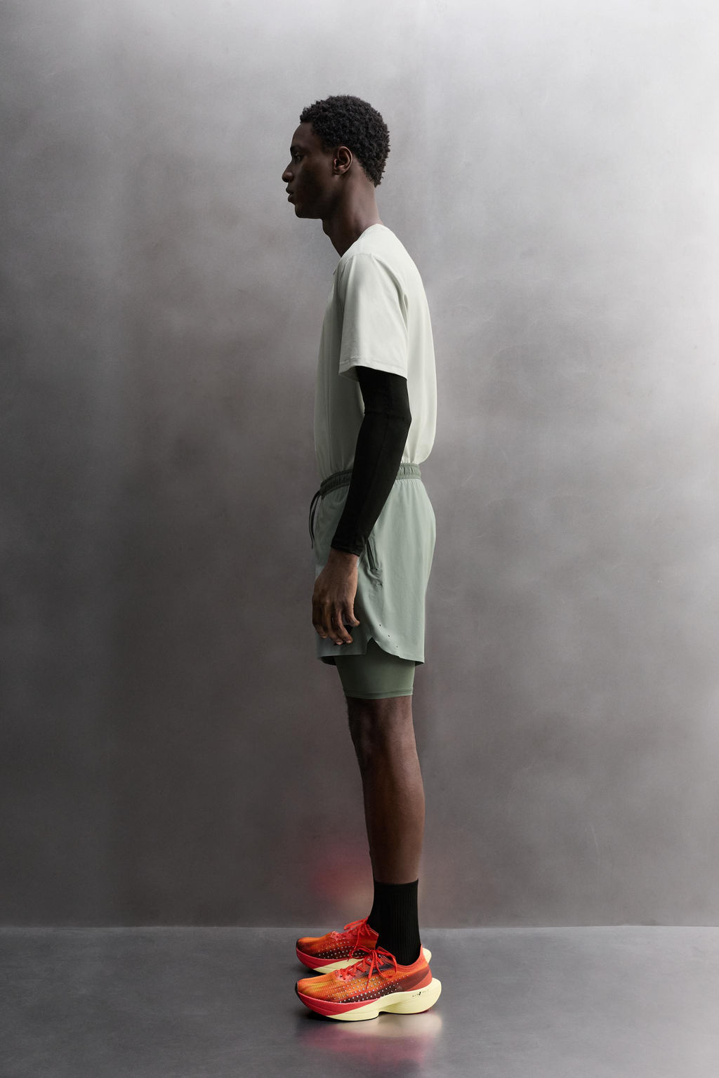 PANTALONES CORTOS ENTRENAMIENTO 2 EN 1 B?SICOS / verde lavado