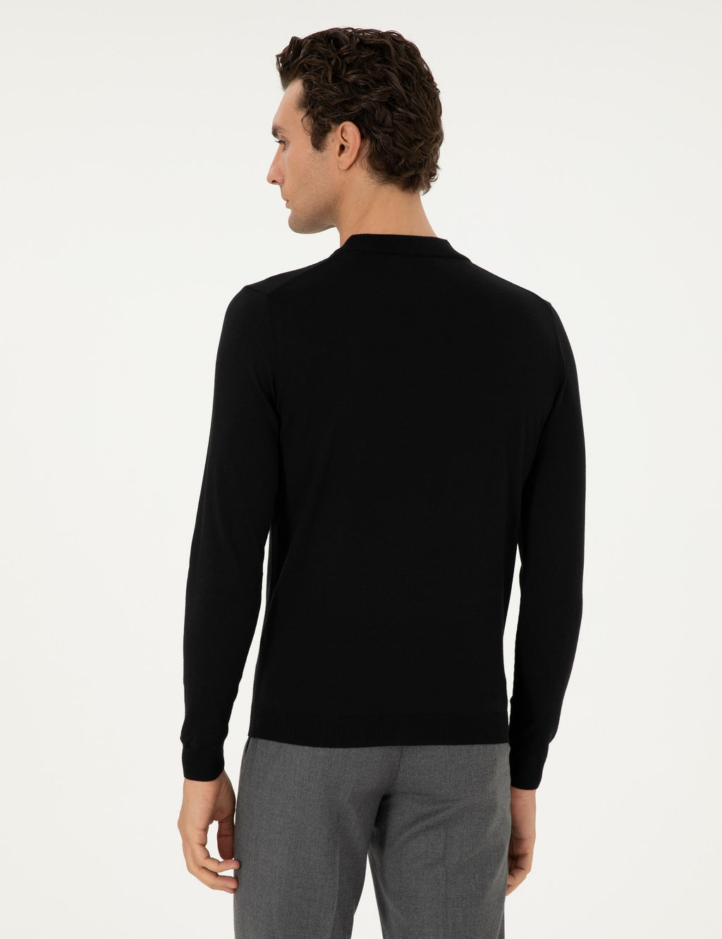 Черный базовый свитер узкого кроя - Cacharel фото 5