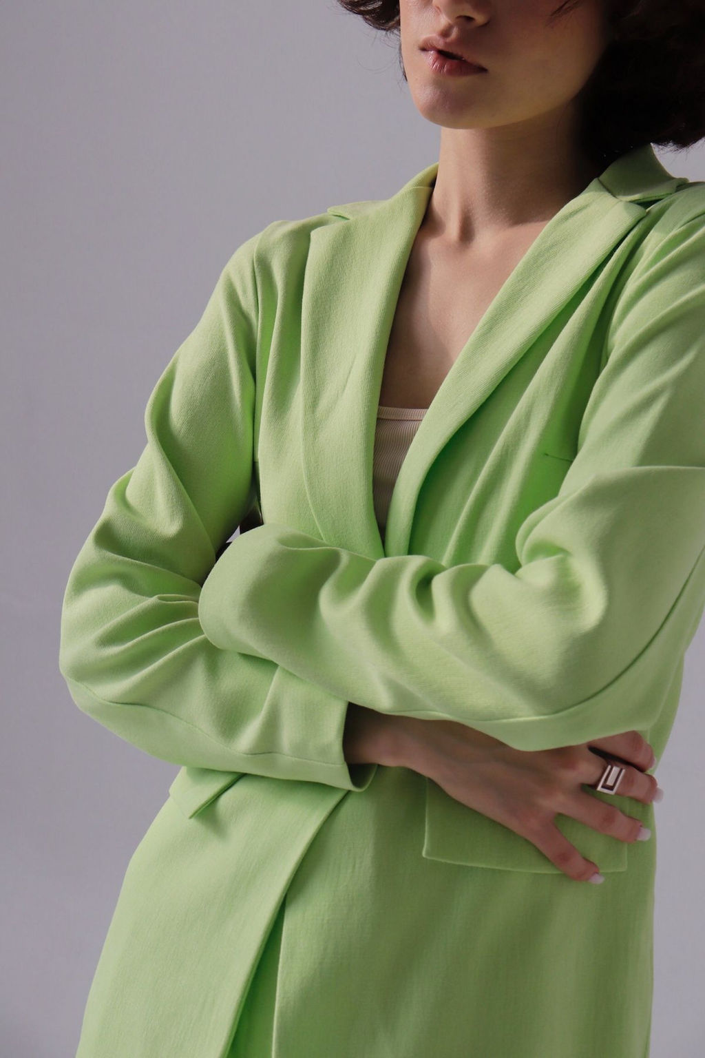 7931 Костюм брючный светло-зелёный - Martichelli фото 21