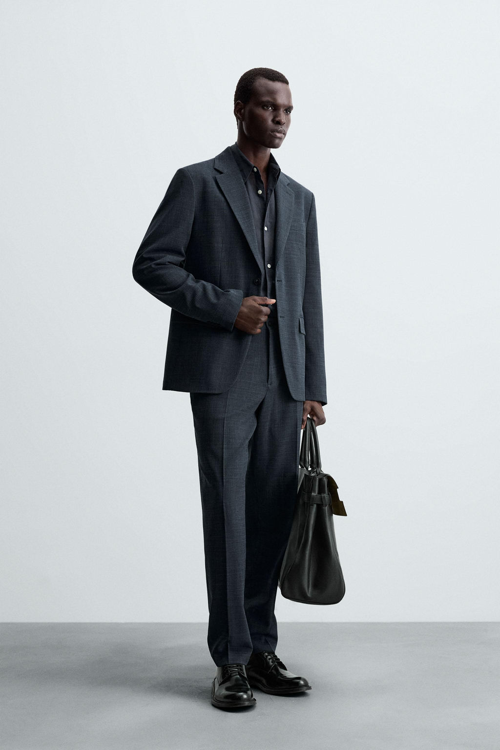 TEXTURED SUIT BLAZER