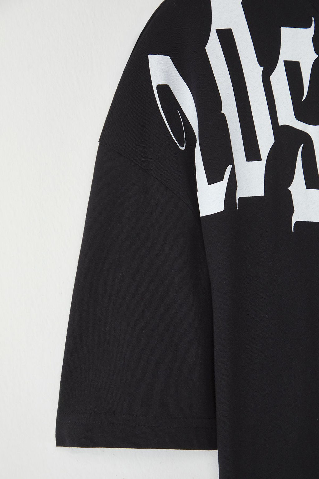 Trendyolmilla Man Siyah Oversize/Genis Kesim Los Angeles Bask?l? %100 Pamuk T-Shirt TMNSS25TS00166  фото 4