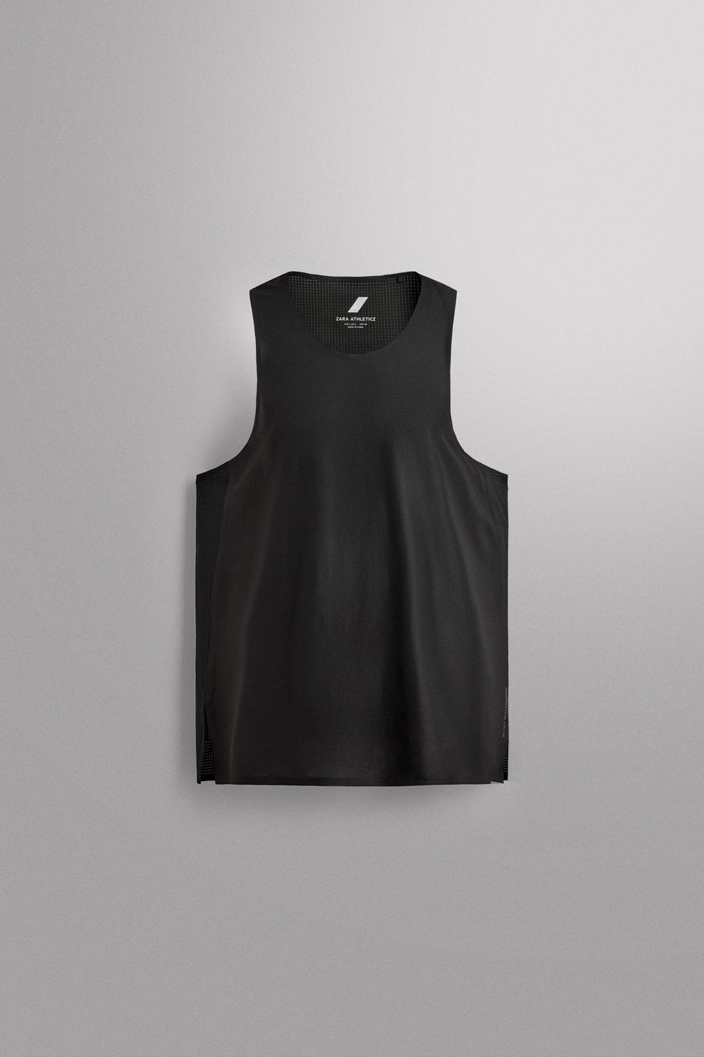 CAMISETA TANK LIGERA RUNNING / Negro