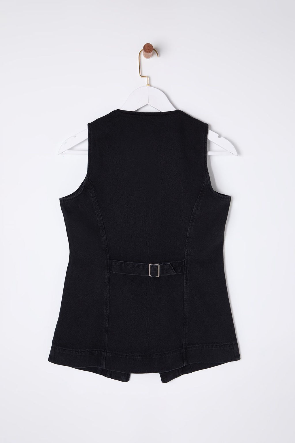 Trendyolmilla Siyah Dikis Detayl? Arkas? Kemer Tokal? Fitted/Vucuda Oturan Denim Yelek TWOSS25YE00022  фото 7