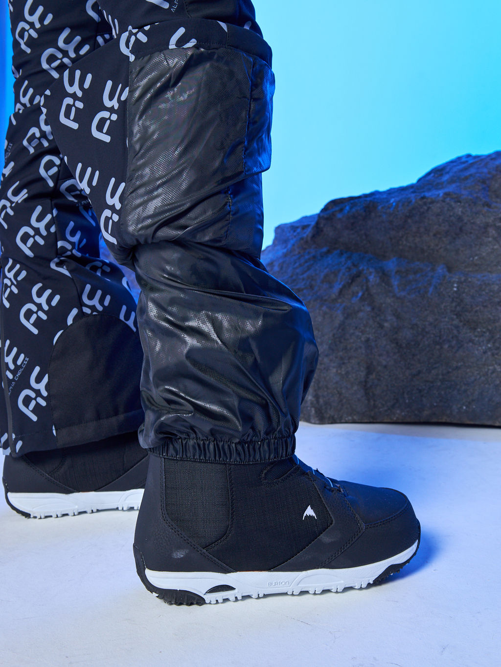 Женский мембранный зимний горнолыжный комбинезон Alpha Endless Chik Diva 2 223/2313-1_019 Разноцветный  фото 18