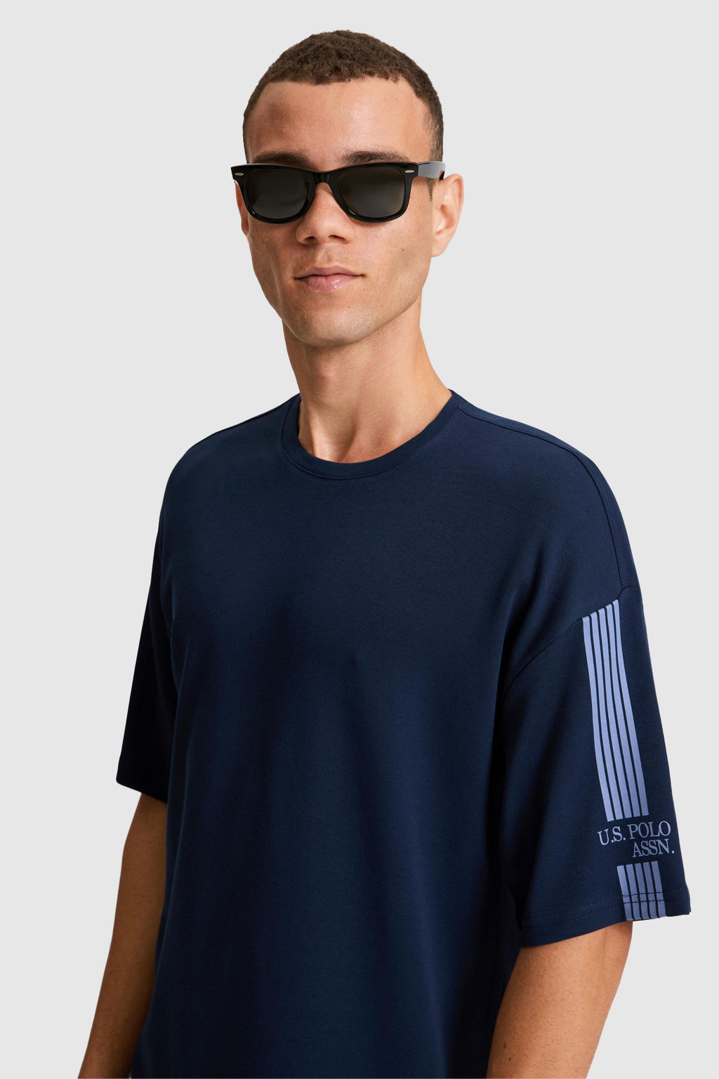 Erkek Lacivert Comfort Fit Bisiklet Yaka Ti__rt