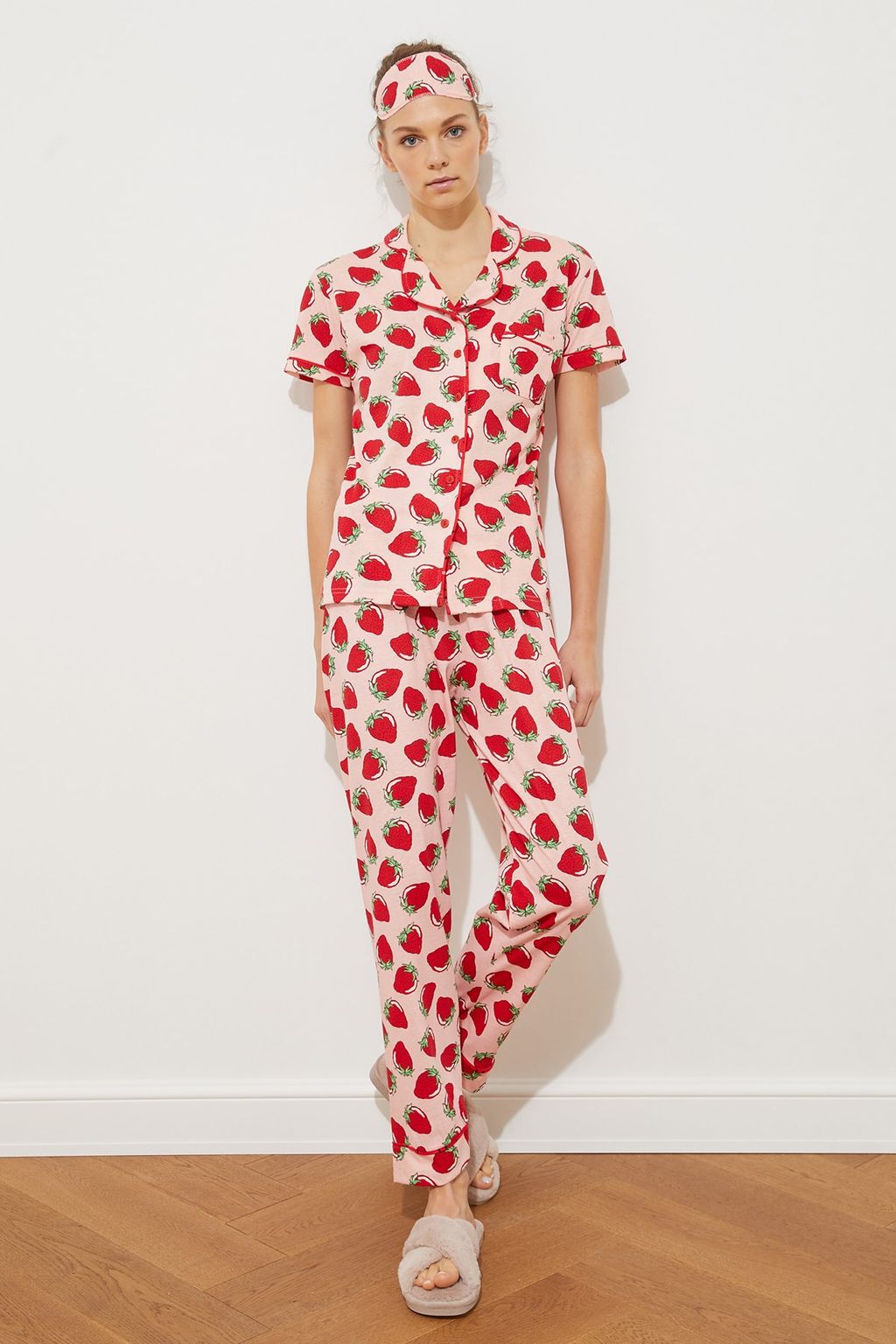 Trendyolmilla Lila Cilek Desenli Biyeli Uyku Bantl? Orme Pijama Tak?m? THMSS21PT0784 фото 2