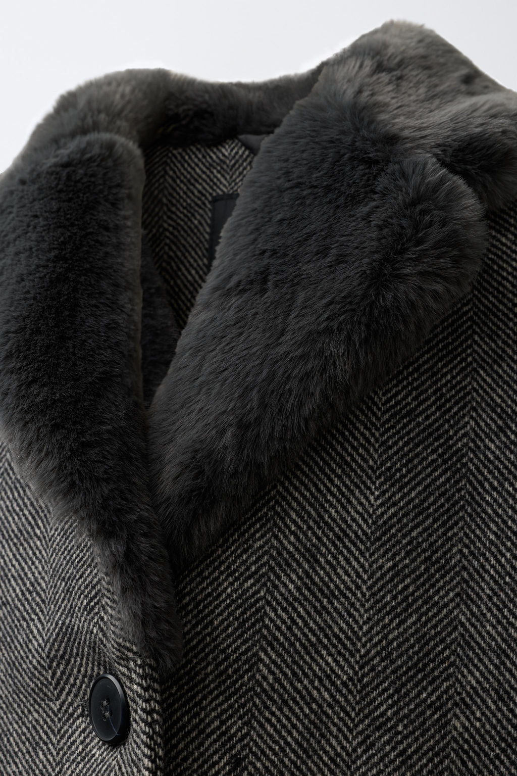 HERRINGBONE COAT WITH WOOL AND FAUX FUR COLLAR - Zara фото 5