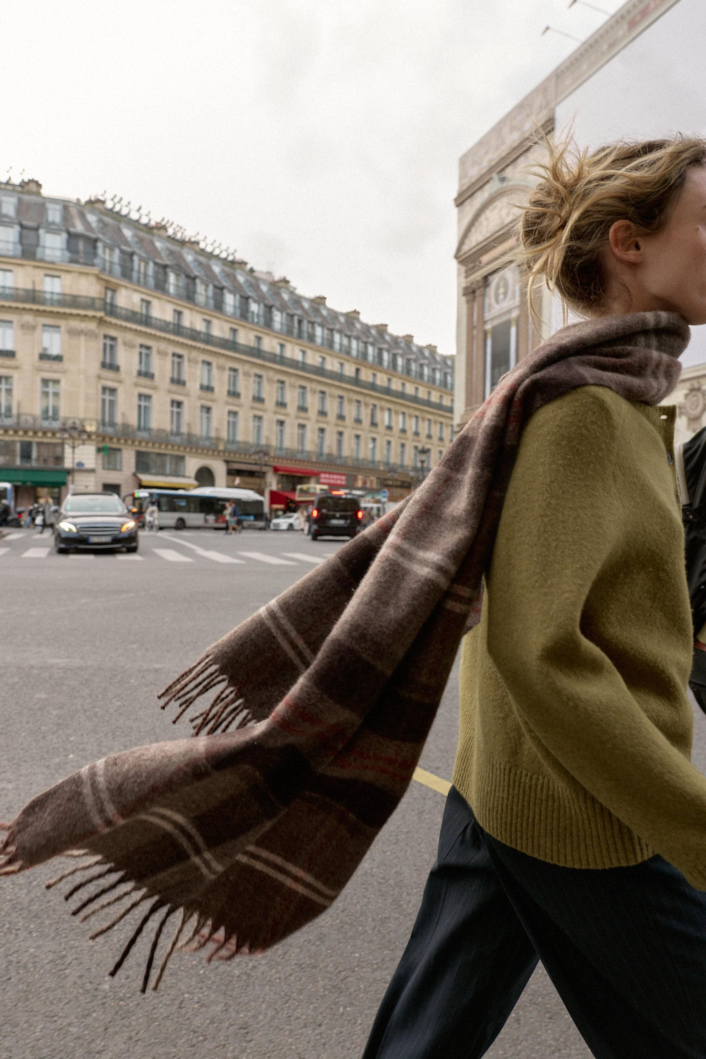 CHECK SCARF WITH FRINGE - Zara фото 2