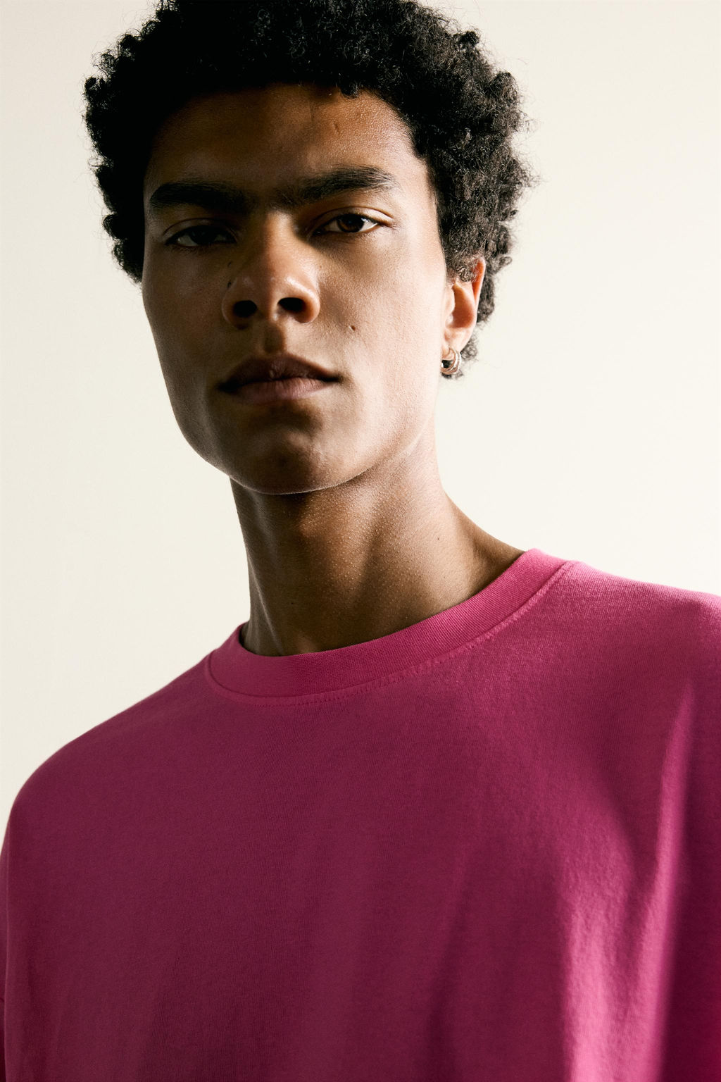 CAMISETA LAVADA RELAXED FIT B?SICA / Fucsia Oscuro - Zara фото 5