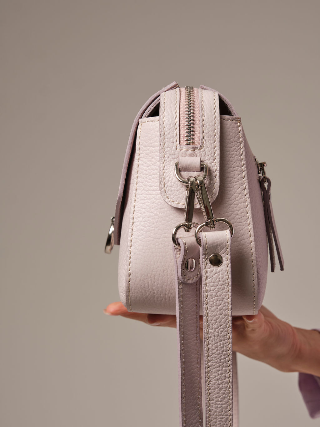 Сумка кожаная через плечо Azaro 3684 розовый дым