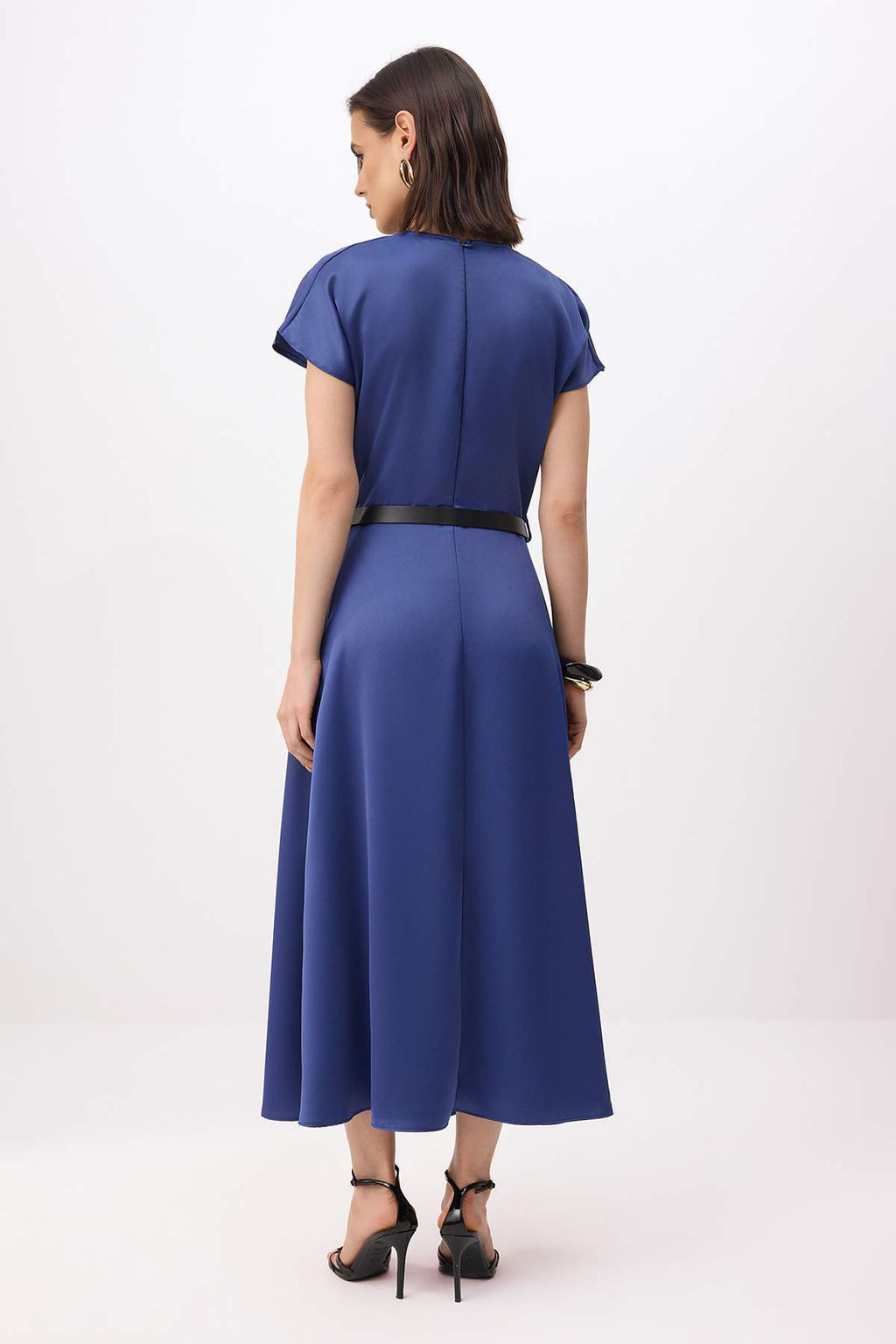 Petrol Saten Degaje Yaka Kemerli Midi Dokuma Elbise TWOSS26EL00351 - Trendyolmilla фото 4