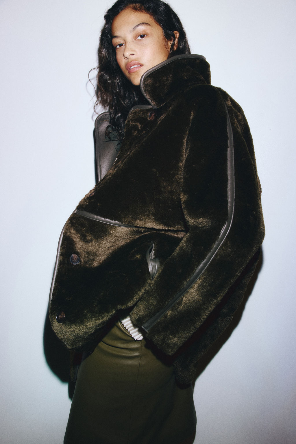 Abrigo efecto pelo - H&m фото 8