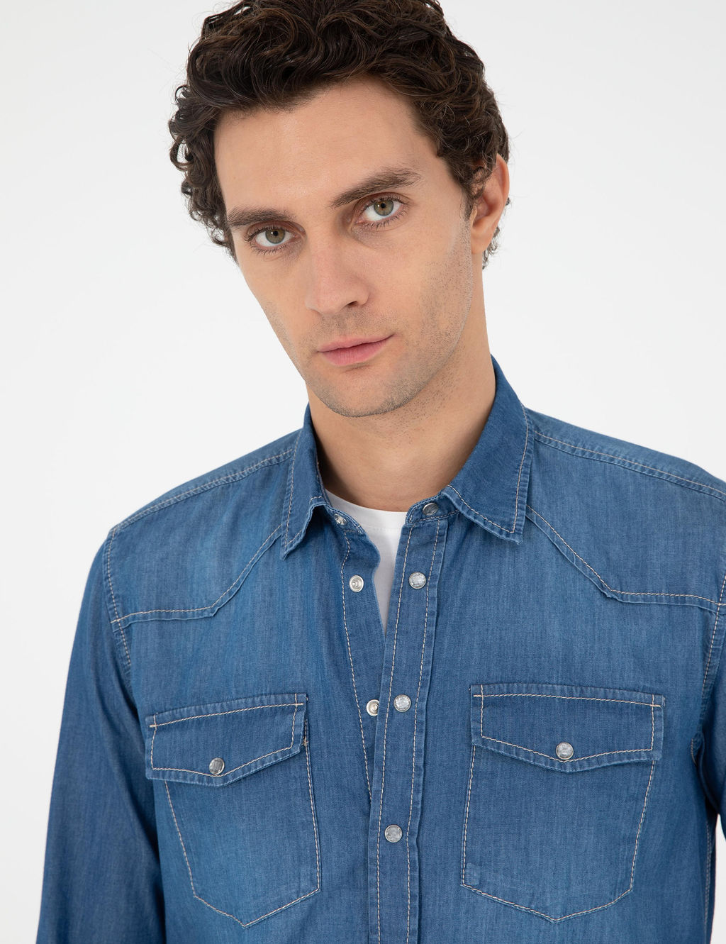Синяя джинсовая рубашка классического кроя - Cacharel фото 2