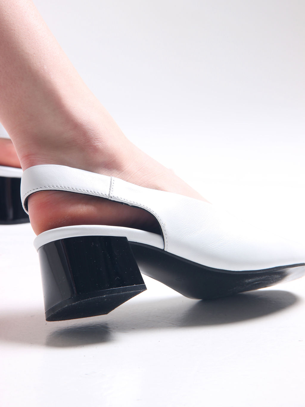 Босоножки 4001.767bl. Белый