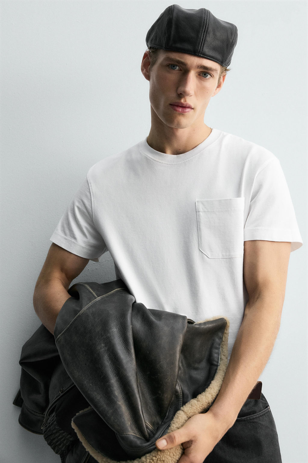 RELAXED FIT T-SHIRT WITH POCKET - Zara фото 5