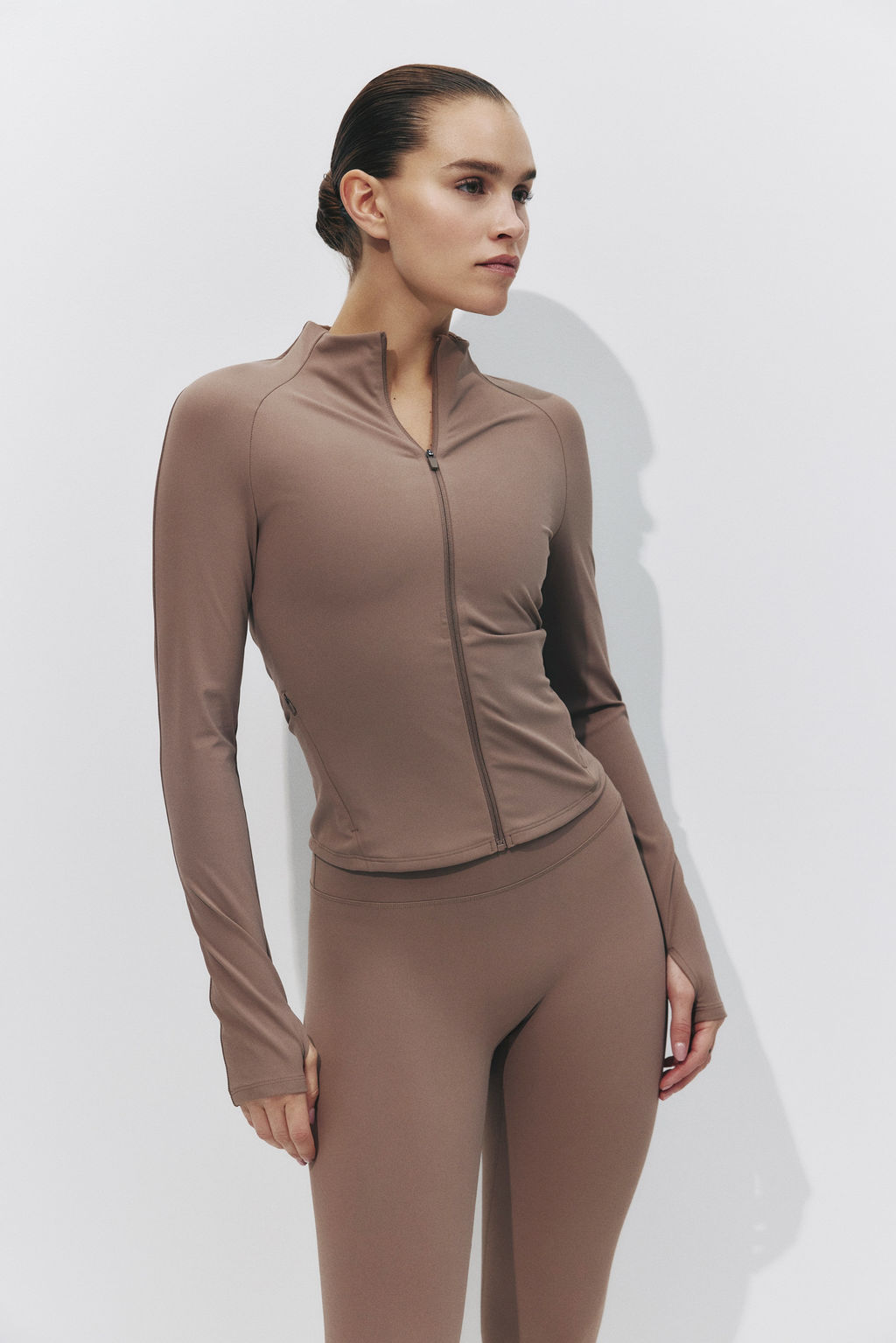 Chaqueta de deporte con SculptMove - H&m фото 5