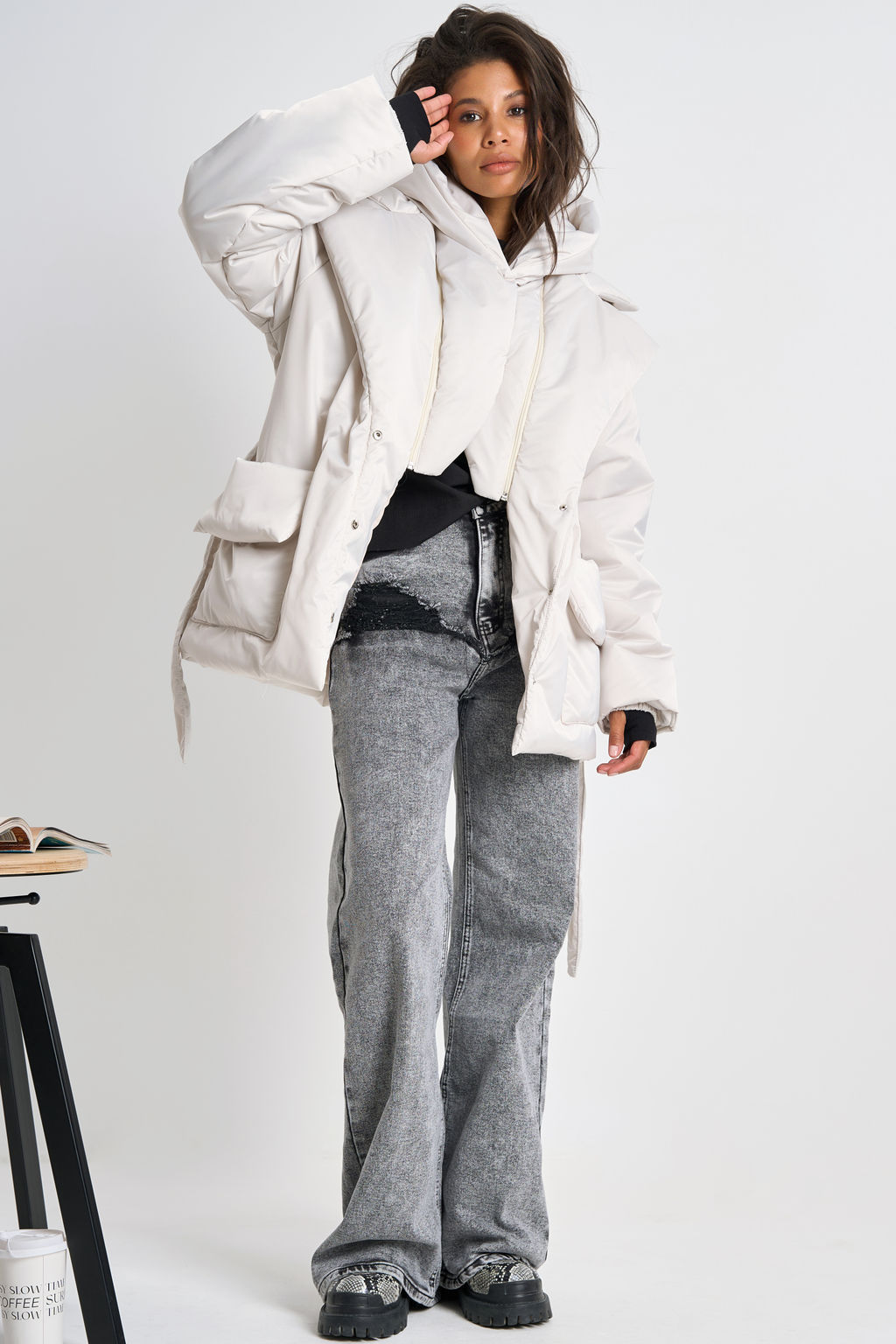 Куртка утепленная со съемным капюшоном жемчужная