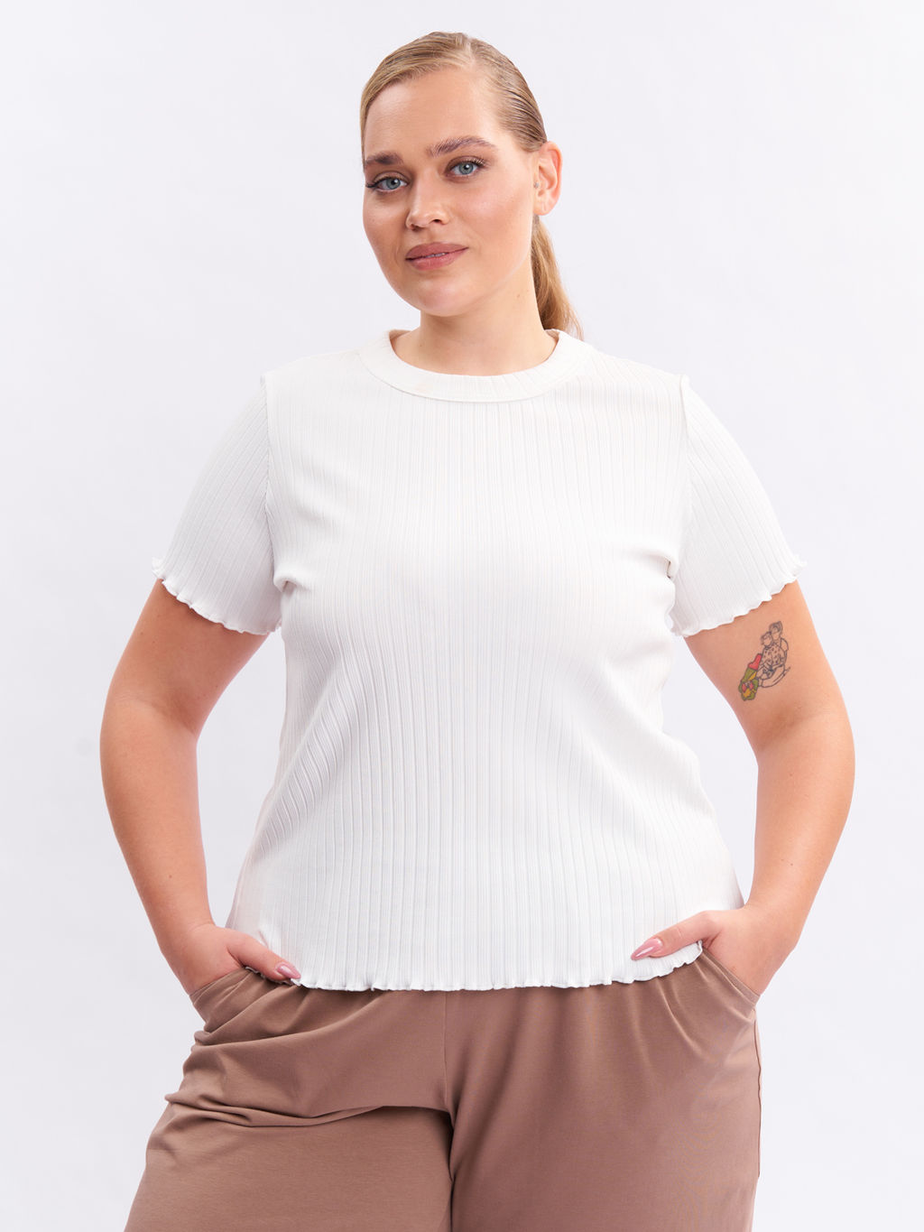 Футболка в рубчик FU25002WHT03