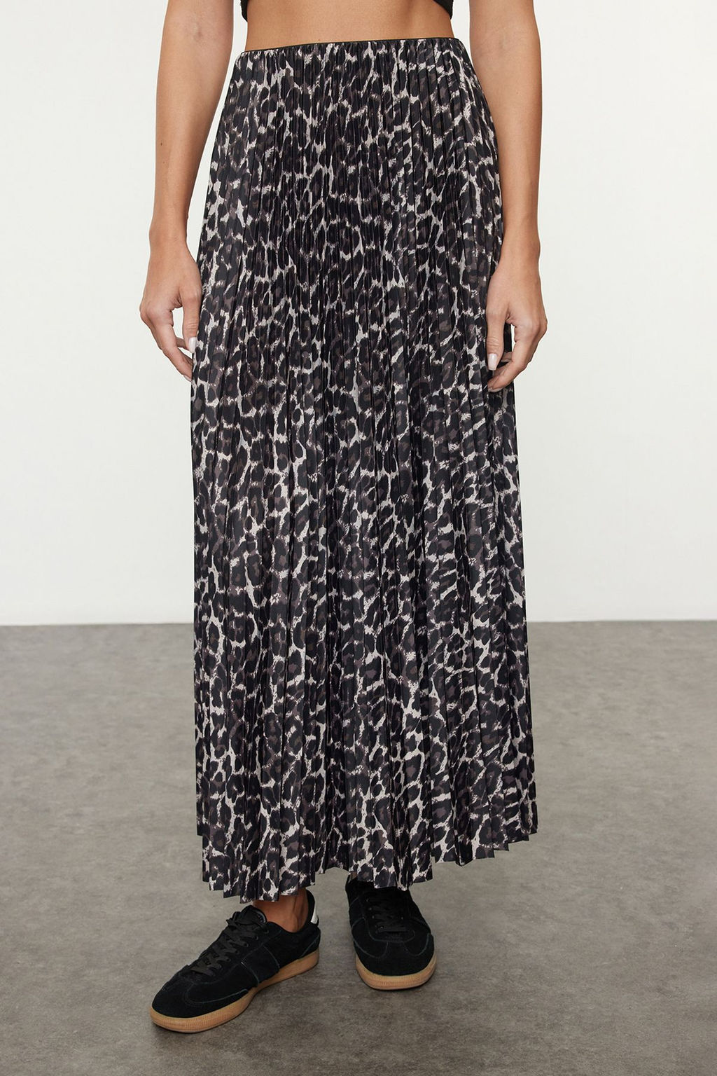 Koyu Kahverengi Piliseli Leopar Bask?l? Esnek Orme Etek TWOSS24ET00041