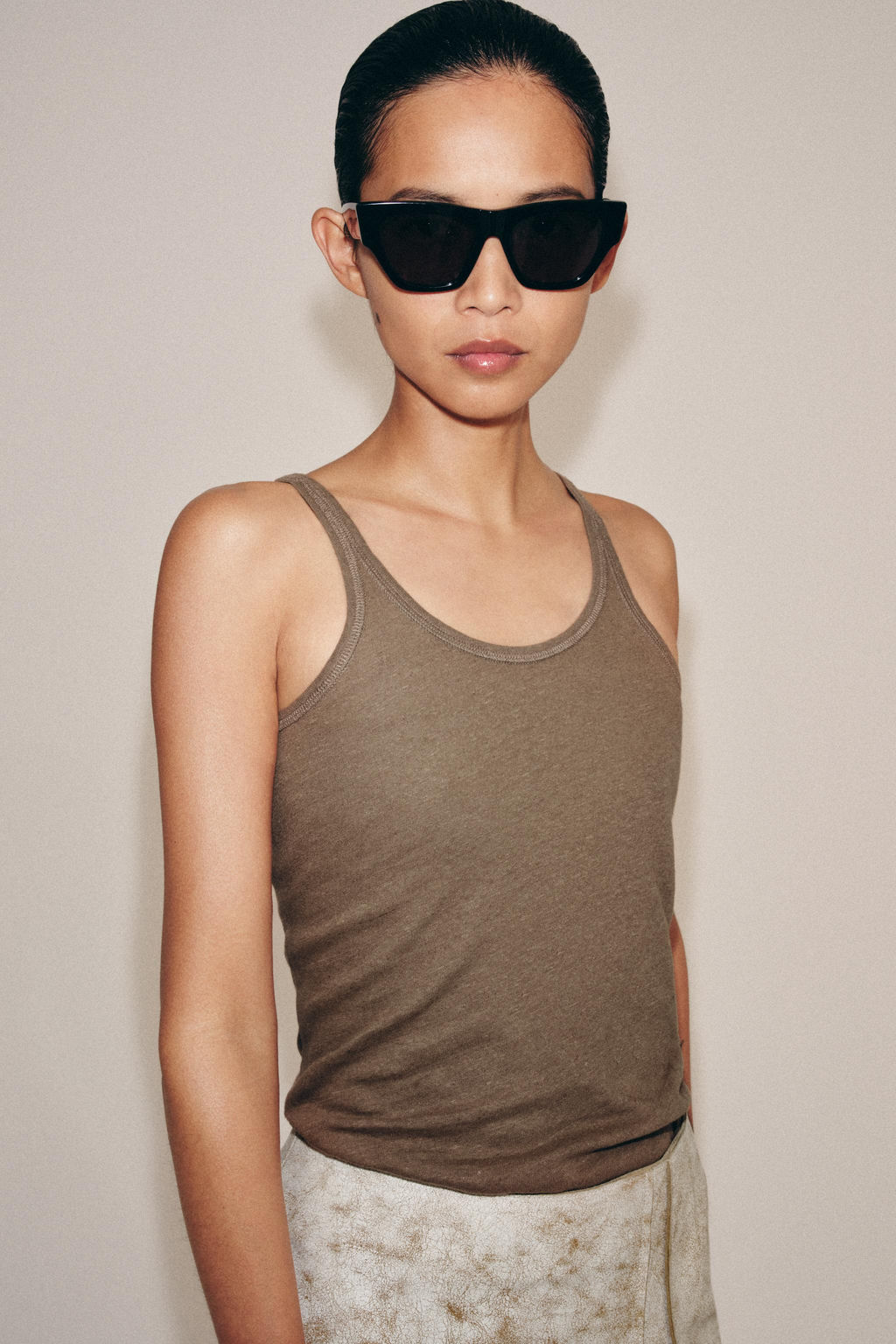 TOP ALGOD?N Y LINO TIRANTES / Marr?n claro - Zara фото 3
