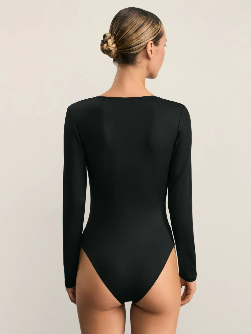 Базовое боди с треугольным вырезом ZR2501013 / Zarina  фото 5